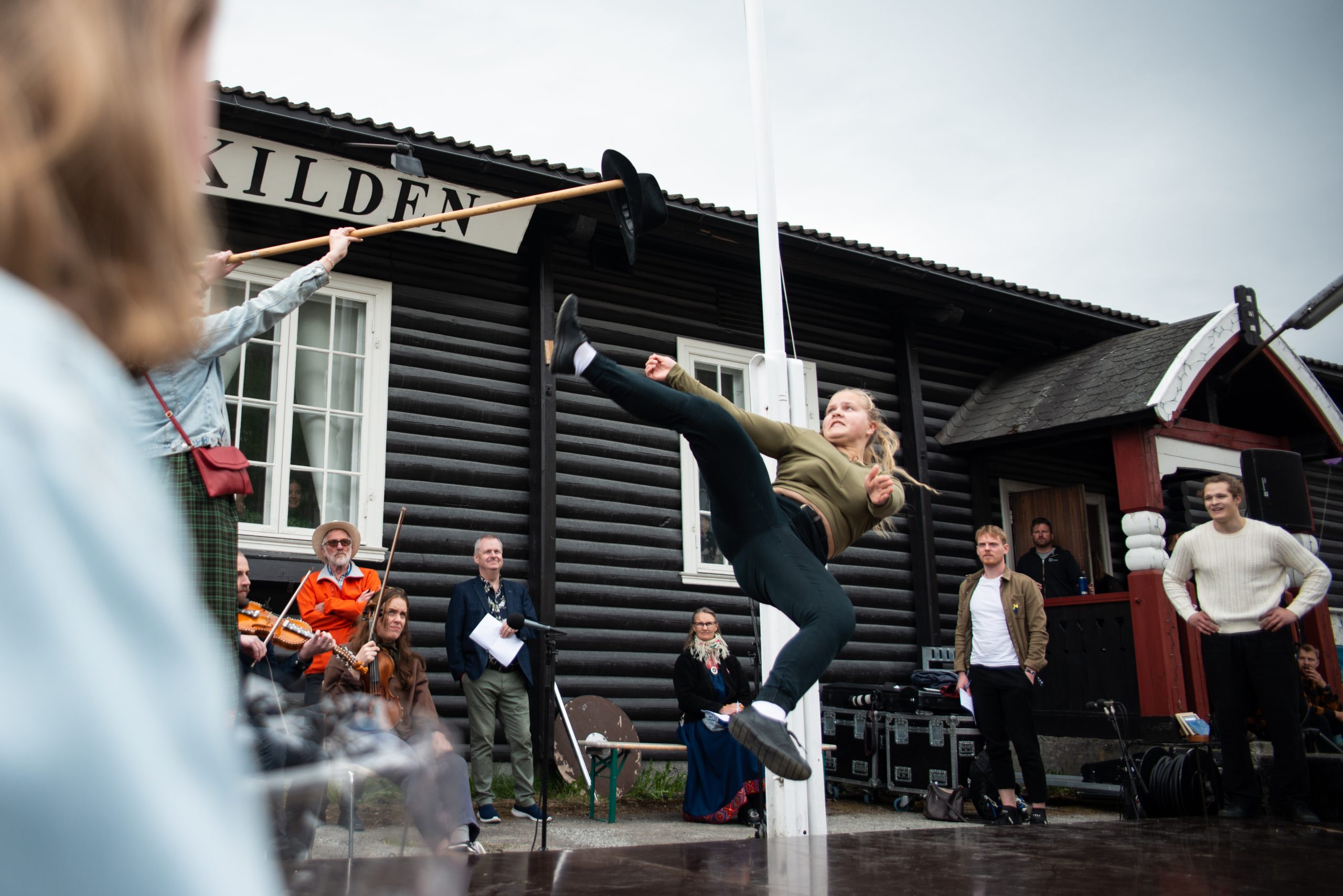 arets-bilde-annahuseby-hallingkast-1-scaled